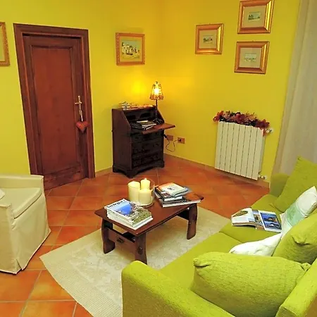 Alojamento de Acomodação e Pequeno-almoço Bb Doliahouse 3*