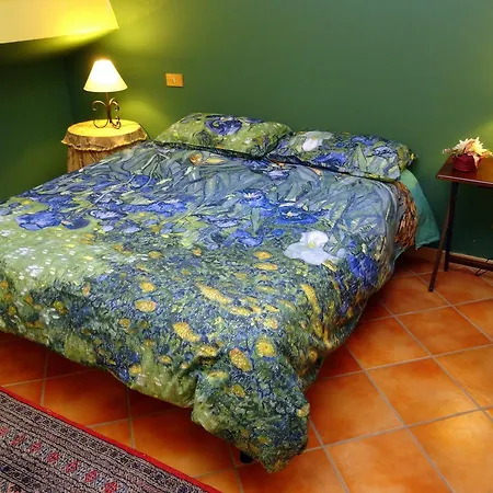 Bb Doliahouse Bed and Breakfast